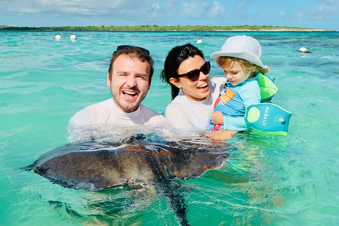 3-Hours Eye-Opening Stingray City Antigua - Transfer R/T included - Key points to know before you go