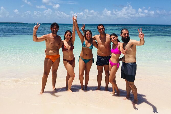 6-Hours Tour East Coast of Antigua: Stingray City, Lunch & Beach - The Stingray Transfer: It’s a Short Boat Ride, Then You’re in the Water