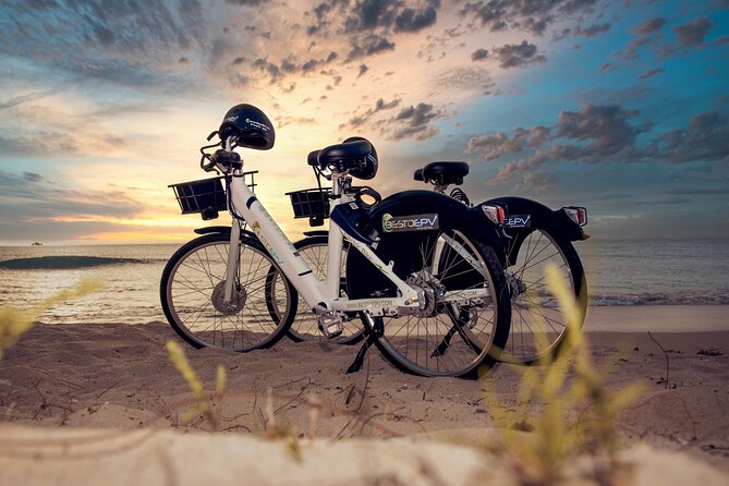 E-Bike Historical Sunset Tour in Fort James - What the guides do with the group, and why names matter here
