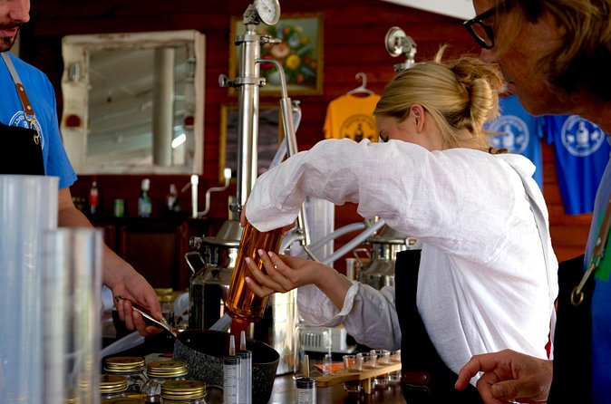 Rum Making Masterclass Galleon Beach Antigua for 1 Person - Distilling your own rum: hands-on work with your individual still