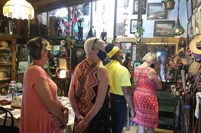 Sip & Paint Antigua - A historic court house stop and national artifacts, plus vendors and craft demos
