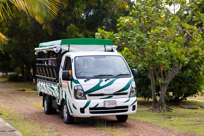 SoCoHo Jeep Safari - Historical Sites - Lunch - Beach - Jeep Ride Reality Check: Open-Air Roads and Photo Stops