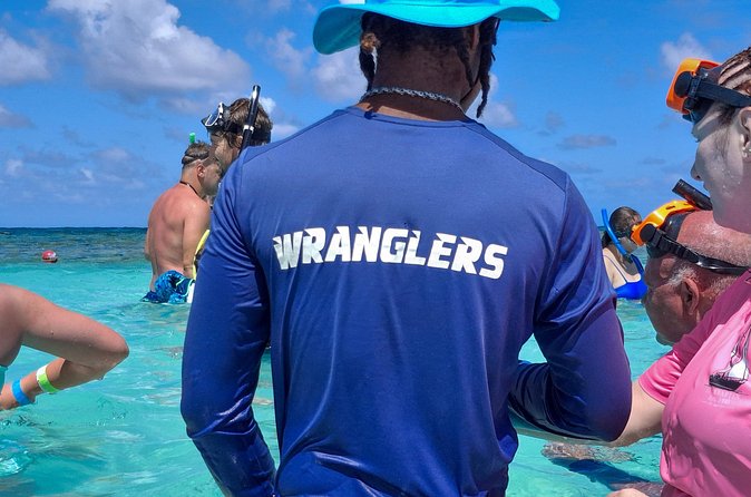 Stingray City experience, Devils Bridge and Long Bay Beach - Devil’s Bridge: the quick 15-minute rock wonder