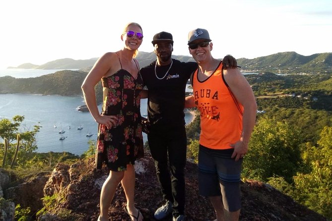 Taxi to Shirley heights lookout Sunday social package - Drinks Included: Platinum Rum Punch and Jello Shots