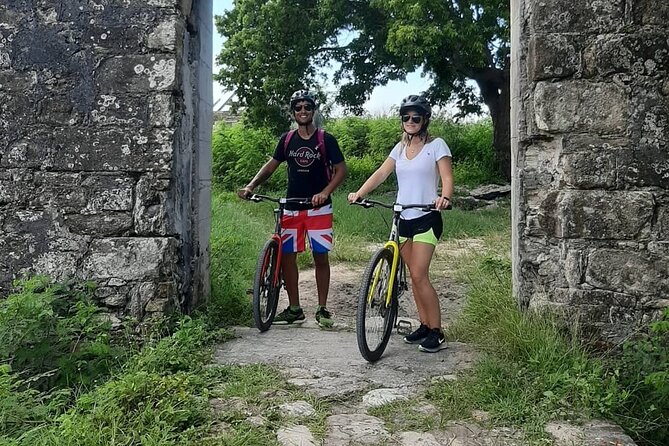 TRIPLE ACTIVITY TOUR, Bike Kayak Hike, ANTIGUA - Fort James: Your Hike With a View and Real Context